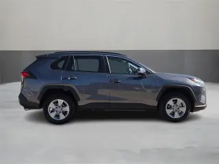 Toyota RAV4 2025 XLE 4 SUV
