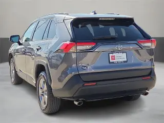 Toyota RAV4 2025 XLE 4 SUV