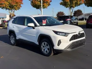 Toyota RAV4 2022 AWD LE 4dr SUV