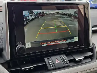 Toyota RAV4 2025 XLE Premium SUV de 4 puertas