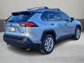 Toyota RAV4 2025 XLE Premium 4 SUV