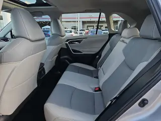 Toyota RAV4 2025 XLE Premium 4 SUV