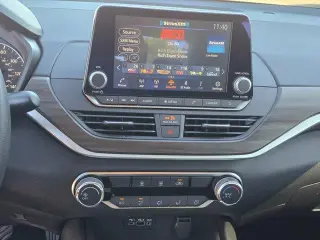 Nissan Altima 2026 2.5 SV 4dr Sedán
