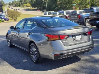 Nissan Altima 2026 2.5 SV 4dr Sedán