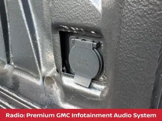 GMC Sierra 1500 2025 4x4 SLT 4dr Crew Cab 5.8 ft. SB