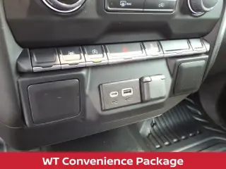 Chevrolet Silverado 1500 2023 4x4 Camión de Trabajo 4dr Cabina Doble 5.8 ft. SB