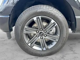Ford F-150 2023 4x4 Lariat 4dr SuperCrew 5.5 ft. SB