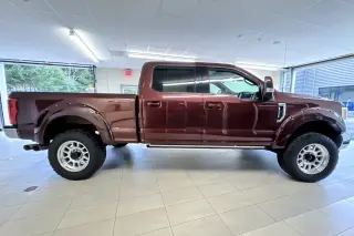Ford F-350 Super Duty 2017 4x4 Lariat 4dr Crew Cab 6.8 ft. SB SRW Pickup