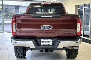 Ford F-350 Super Duty 2017 4x4 Lariat 4dr Crew Cab 6.8 ft. SB SRW Pickup