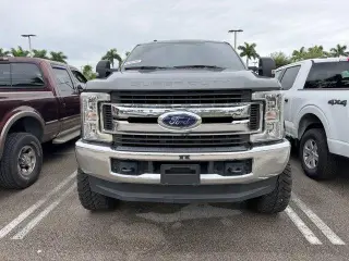 Ford F-250 Super Duty 2019 4x4 XLT 4dr Crew Cab 6.8 ft. SB Pickup