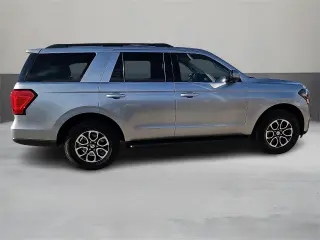 Ford Expedition 2024 4x4 XLT 4dr SUV