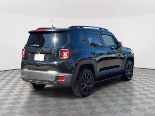 Jeep Renegade 2023 4x4 Altitude 4dr SUV