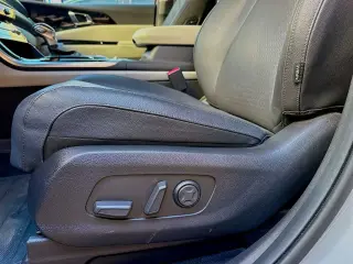 Kia Carnival 2024 SX Prestige 4dr Mini-Van