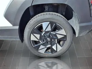Hyundai KONA 2025 AWD SEL 4dr Crossover