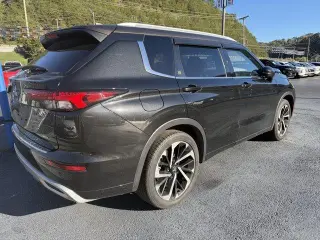 Mitsubishi Outlander 2023 AWD SE 4dr SUV
