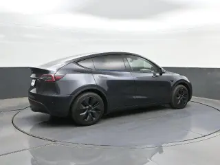 Tesla Model Y 2024 Long Range 4dr Crossover