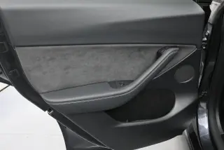 Tesla Model Y 2024 Long Range 4dr Crossover
