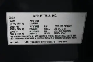 Tesla Model Y 2024 Long Range 4dr Crossover