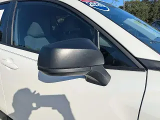 Toyota Corolla Cross 2026 L 4dr Crossover