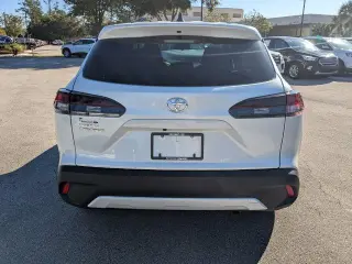 Toyota Corolla Cross 2026 L 4dr Crossover