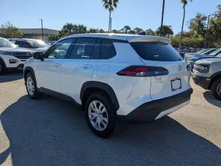 Toyota Corolla Cross 2026 L 4dr Crossover
