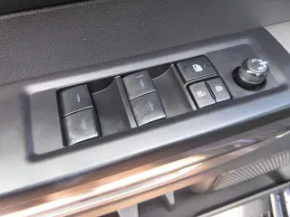 Toyota Tundra 2024 4x4 SR5 4dr CrewMax Cab Pickup SB