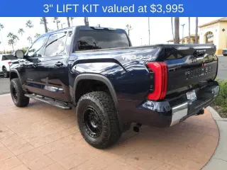 Toyota Tundra 2024 4x4 SR5 4dr CrewMax Cab Pickup SB