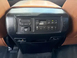 2013 Toyota Sequoia