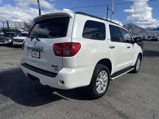 2013 Toyota Sequoia