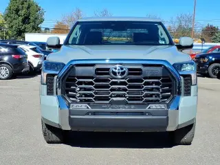 Toyota Tundra 2024 4x4 SR5 4dr CrewMax Cab Pickup SB