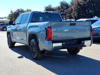 Toyota Tundra 2024 4x4 SR5 4dr CrewMax Cab Pickup SB