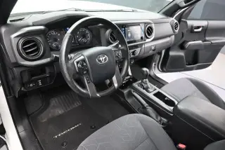 Toyota Tacoma 2016 4x4 SR V6 4dr Double Cab 5.0 ft SB
