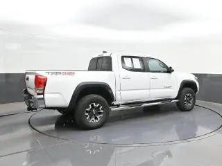 Toyota Tacoma 2016 4x4 SR V6 4dr Double Cab 5.0 ft SB
