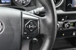 Toyota Tacoma 2016 4x4 SR V6 4dr Double Cab 5.0 ft SB