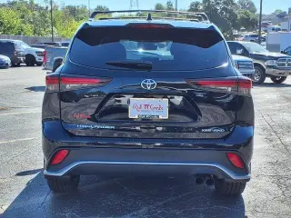 Toyota Highlander 2024 AWD LE 4dr SUV