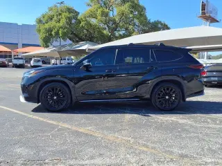 Toyota Highlander 2024 AWD LE 4dr SUV