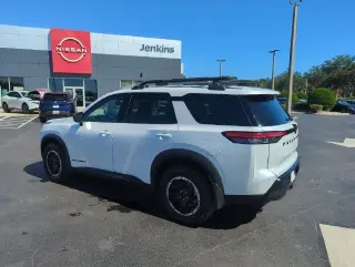 Nissan Pathfinder 2026 AWD Rock Creek 4dr SUV