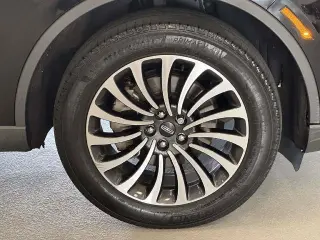 Lincoln Aviator 2023 AWD Reserve 4dr SUV