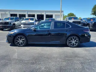 Toyota Camry 2023 SE 4dr Sedán