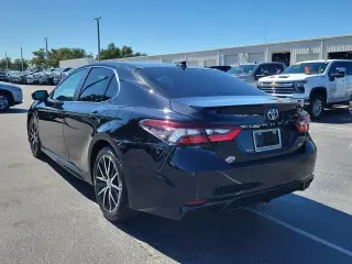 Toyota Camry 2023 SE 4dr Sedán
