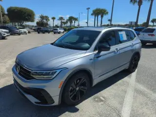 Volkswagen Tiguan 2023 SE R-Line Black 4dr SUV