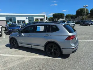Volkswagen Tiguan 2023 SE R-Line Black 4dr SUV