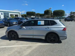 Volkswagen Tiguan 2023 SE R-Line Black 4dr SUV
