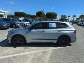 Volkswagen Tiguan 2023 SE R-Line Black 4dr SUV