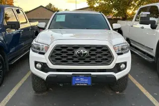 Toyota Tacoma 2022 4x4 TRD Off-Road Puerta Doble Cabina 6.1 ps LB