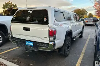Toyota Tacoma 2022 4x4 TRD Off-Road Puerta Doble Cabina 6.1 ps LB