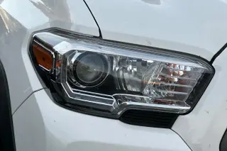 Toyota Tacoma 2022 4x4 TRD Off-Road Puerta Doble Cabina 6.1 ps LB