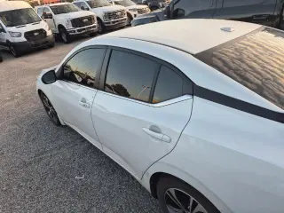 Nissan Sentra 2023 SV 4dr Sedán