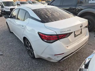 Nissan Sentra 2023 SV 4dr Sedán