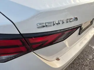 Nissan Sentra 2023 SV 4dr Sedán